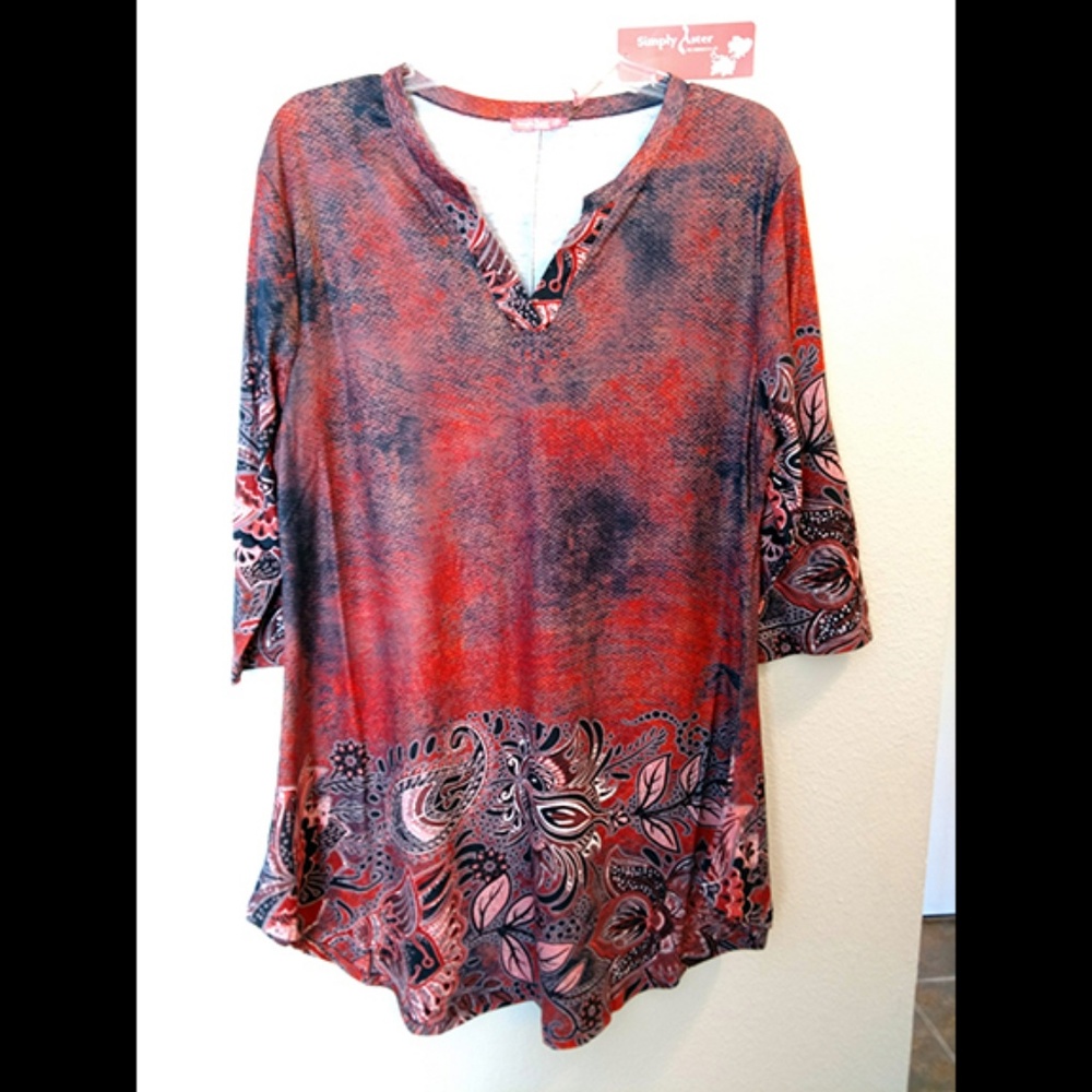 Gorgeous 3/4 sleeve tunic, super soft! NWT